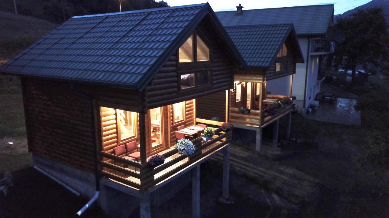 Holiday House By The Lake พลาฟ ภายนอก รูปภาพ