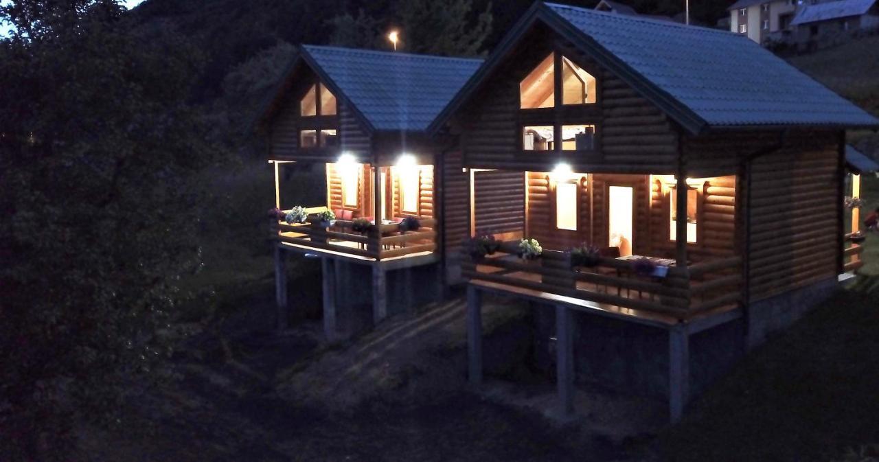 Holiday House By The Lake พลาฟ ภายนอก รูปภาพ